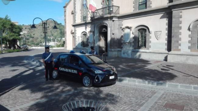 Si faceva consegnare birre e panini senza pagare: arrestato 29enne