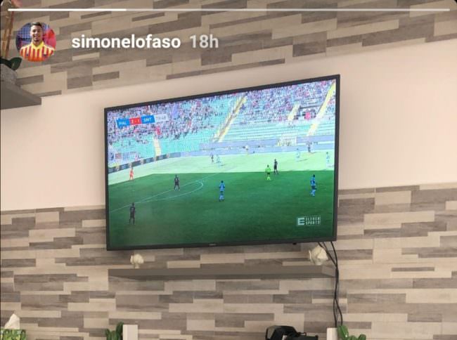 Palermo, guarda chi ti segue in tv! L’ex Simone Lo Faso osserva il match dei rosanero contro il San Tommaso