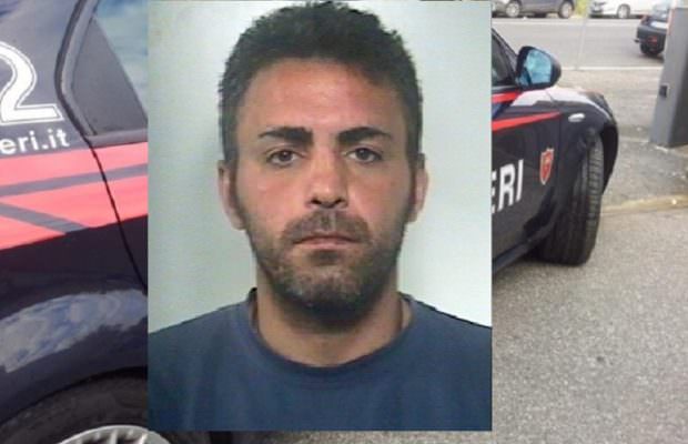 Misterbianco, beccato mentre razziava del rame nei locali della ex “Torre Tabita”: arrestato 39enne