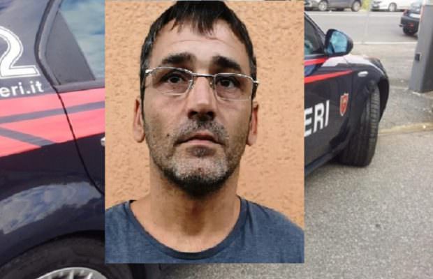 Catania, sorpreso sotto casa a parlare con possibili acquirenti: detenuto in manette in via Tripoli