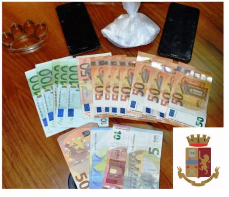 Spaccio di droga nel Nisseno, arrestati due pusher. Sequestrati stupefacente e denaro