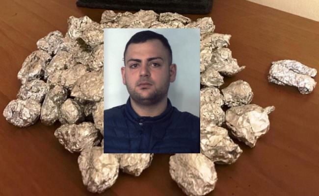 Droga “sui tetti” al Tondicello della Playa: 23enne ai domiciliari arrestato per spaccio