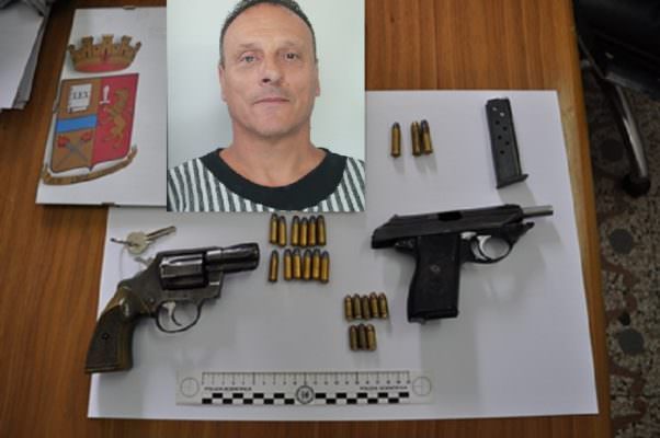 Catania, blitz della polizia a San Cristoforo: arrestato ‘Franco rapanella’, esponente del clan mafioso dei Cursoti Milanesi
