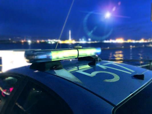 Gioielli rubati nascosti nel baule dello scooter: 27enne “beccata” in viale della Regione