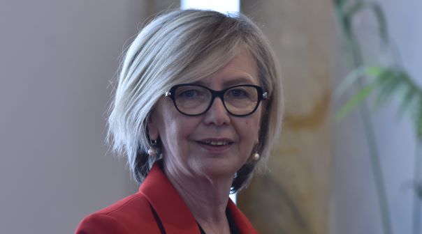 CONFESERCENTI “BENE STOP AD AUMENTI IVA”