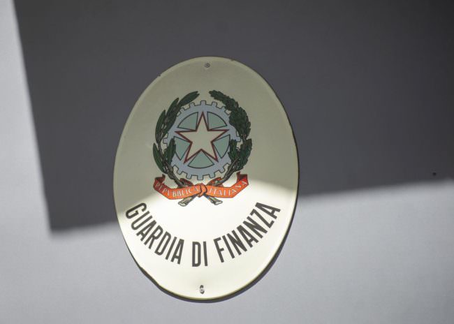 EVASIONE FISCALE E FRODE ALL'INPS, 6 ARRESTI A RIMINI