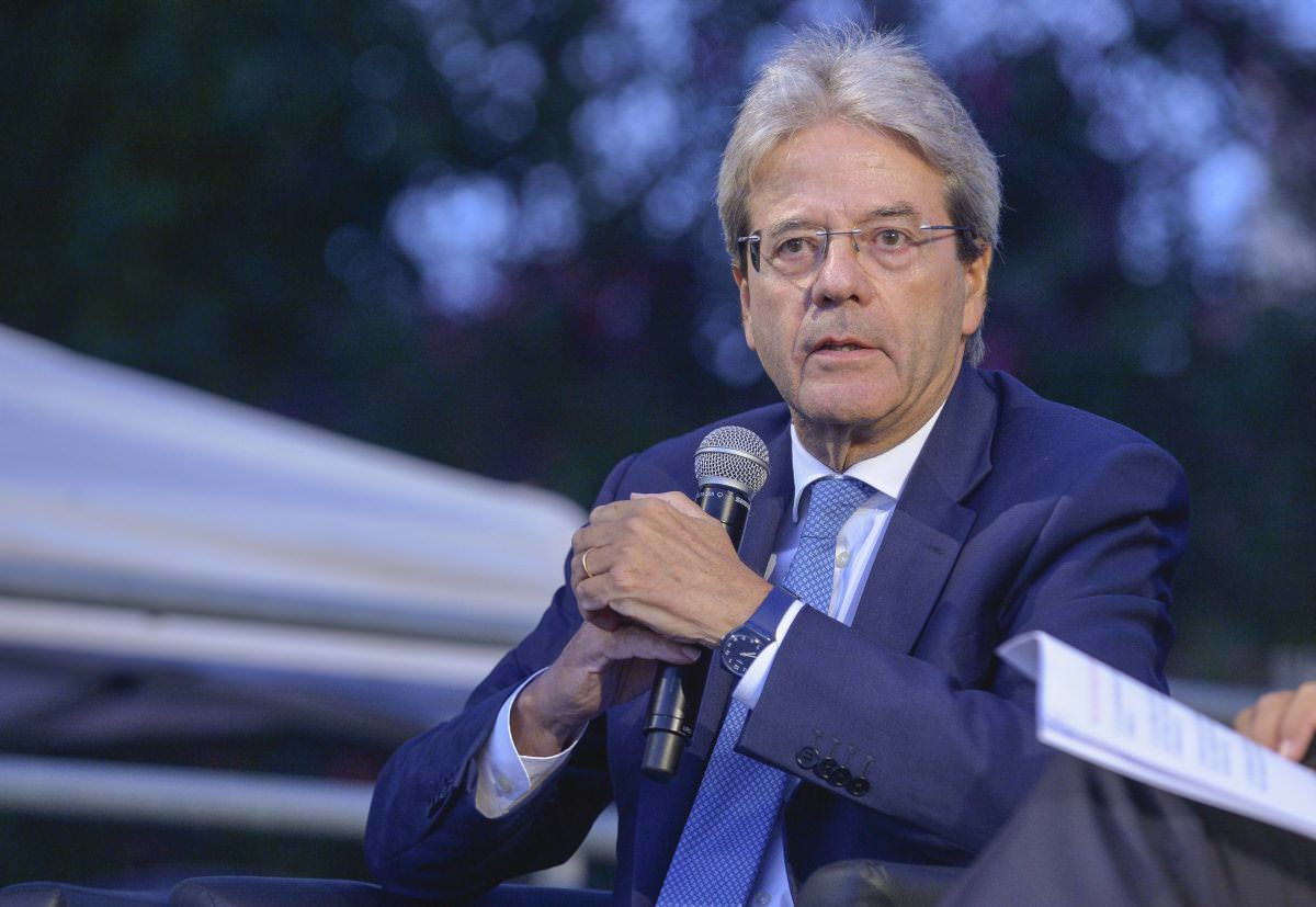 UE, GENTILONI “FLESSIBILITÀ PER AIUTARE GLI INVESTIMENTI”