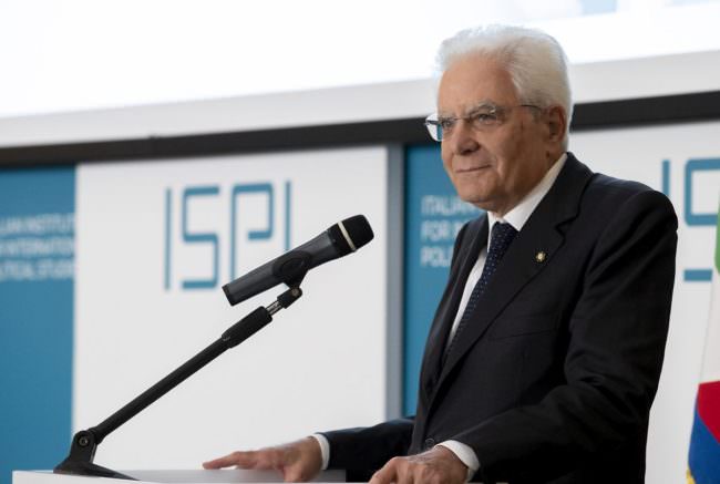 MATTARELLA “DAZI PERICOLOSI, EUROPA PIÙ COESA E' PIÙ FORTE”