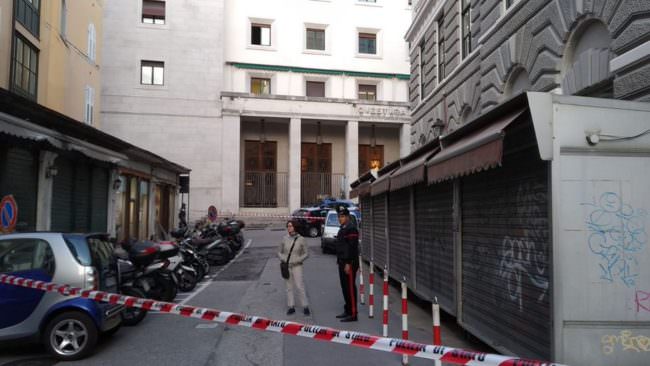 SPARATORIA DAVANTI ALLA QUESTURA DI TRIESTE, MORTI DUE AGENTI