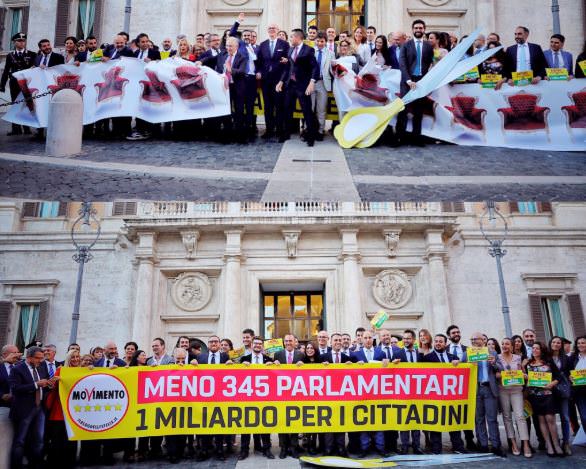 DI MAIO “IL TAGLIO DEI PARLAMENTARI UNA VITTORIA DEL POPOLO”