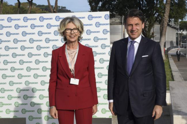 MANOVRA, CONFESERCENTI “EVITARE L'AUMENTO DELL'IVA NON BASTA”