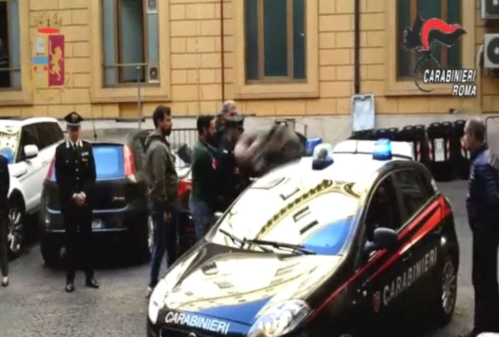 GIOVANE UCCISO A ROMA, FERMATI E PORTATI IN CARCERE DUE 21ENNI