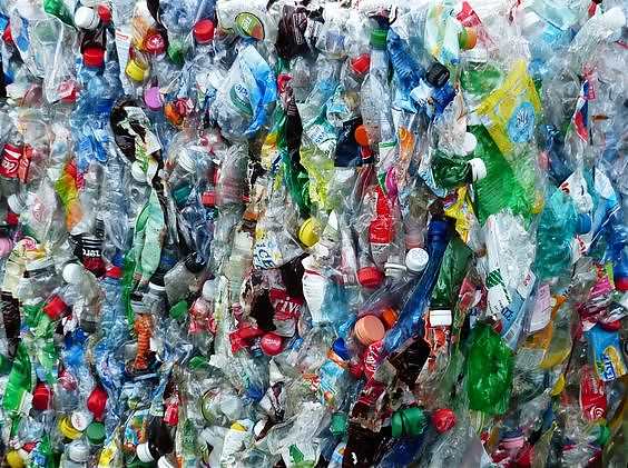 FEDERCHIMICA CONTRO LA PLASTIC TAX “INIQUA E INSENSATA”