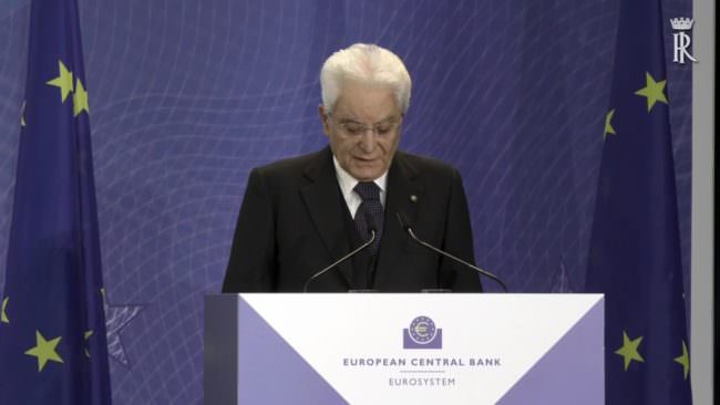 Mattarella “Il coraggio di Draghi ha salvato l’euro”