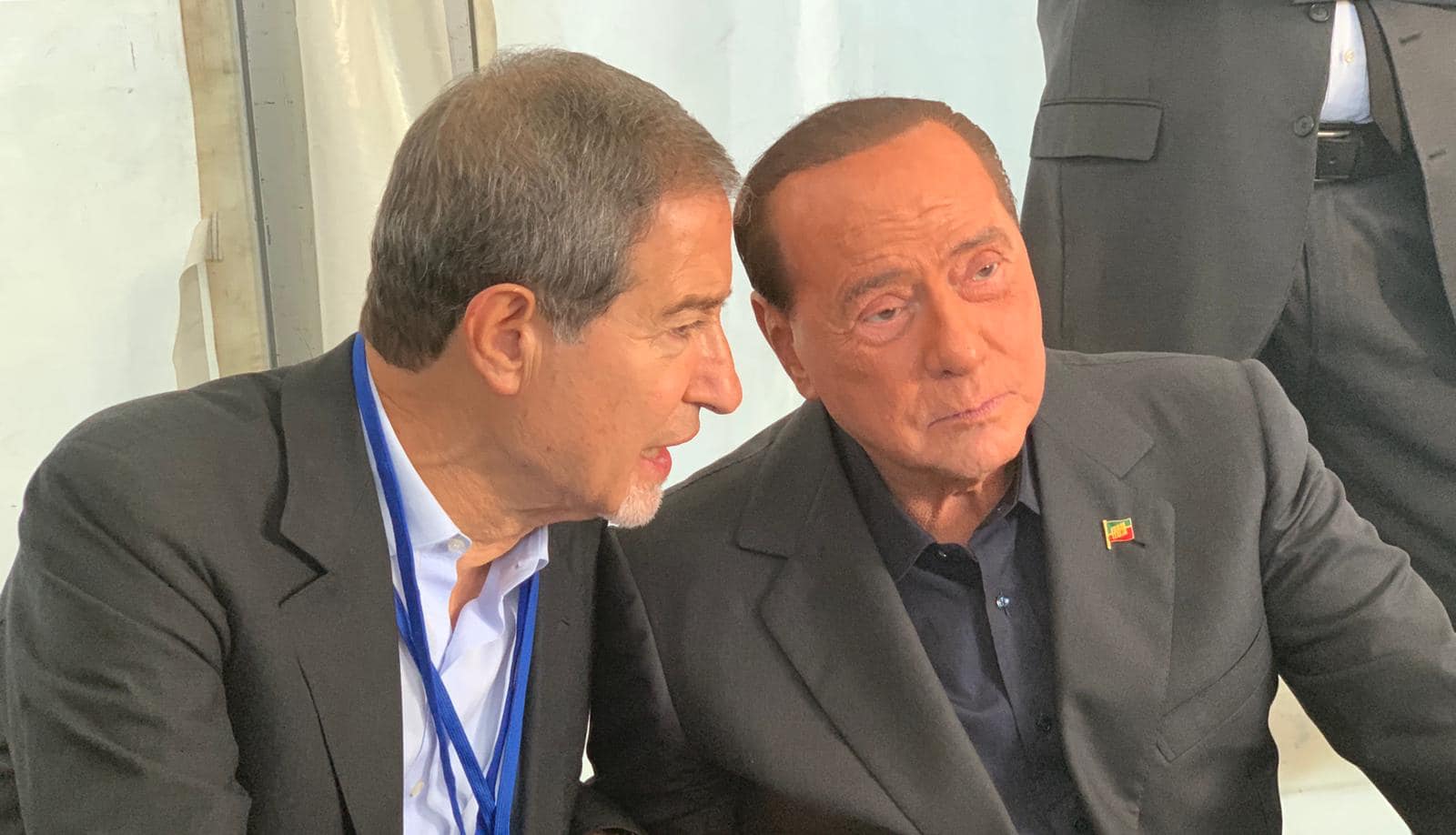 Quirinale, Berlusconi candidato presidente? Il Cavaliere fa i conti e Musumeci lo lancia: “Sarei felice per lui”