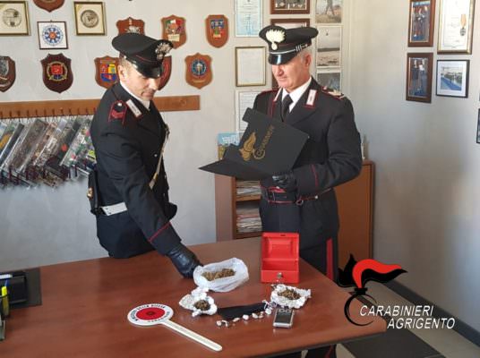 Spacciava a bordo della sua bici elettrica, arrestato pusher “ambientalista” nell’Agrigentino