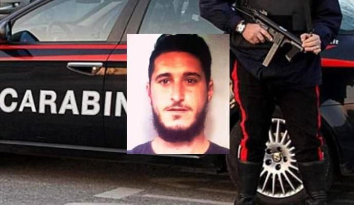 Catania, spacciava droga sotto casa: in manette pusher 27enne