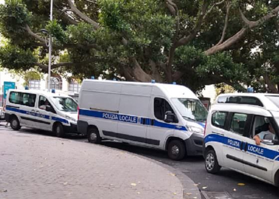 Sicurezza urbana, parcheggiatori abusivi e venditori ambulanti: Catania nel mirino dei controlli
