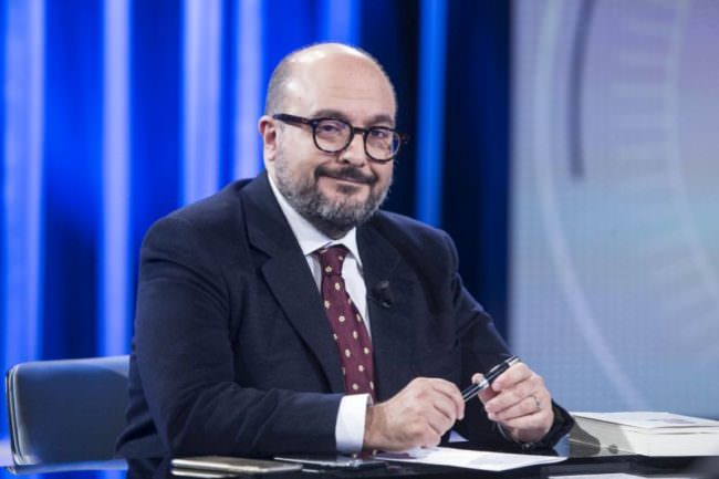 SANGIULIANO “SMENTISCO MIA CANDIDATURA A PRESIDENZA REGIONE CAMPANIA”