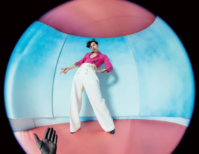 HARRY STYLES, DUE DATE A TORINO E BOLOGNA A MAGGIO