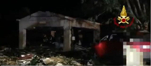 SI AGGRAVA IL BILANCIO DELL'ESPLOSIONE NEL MESSINESE, CINQUE MORTI