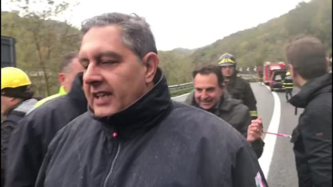 Crollo viadotto A6, sopralluogo di Toti