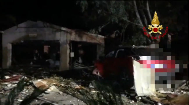 Strage in deposito di fuochi d’artificio, accertata la quinta vittima: proclamato lutto cittadino
