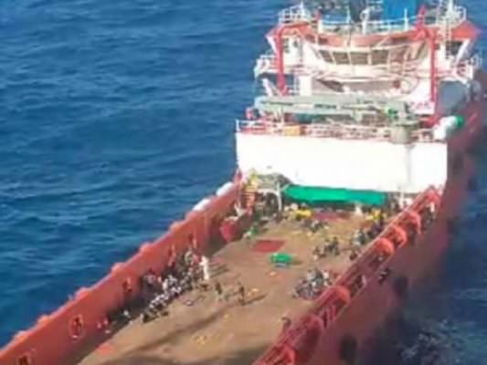 Mercantile salva 151 persone in fuga dalla Libia, la nave Asso Trenta approda in Sicilia
