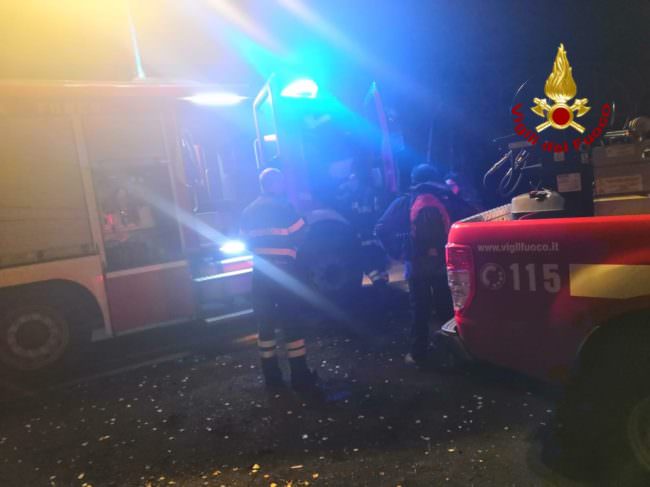 Etna, turisti si perdono tra i sentieri: salvati dai vigili del fuoco