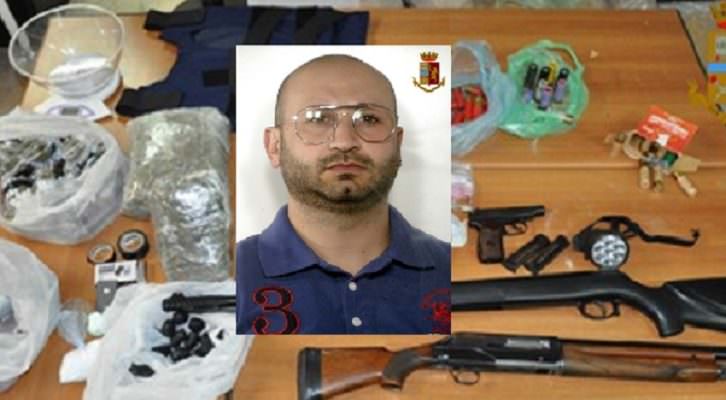 Armi e droga in un garage del Catanese: finisce in manette Vincenzo Castelli