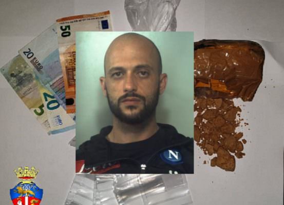 Piazzava l’eroina nel rione San Giovanni Galermo: in manette il catanese Giovanni Castiglia