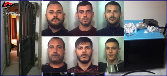 Operazione “Fossa dei Leoni” parte II, a Librino sgominato bunker della droga: in manette pusher e vedette – NOMI e FOTO