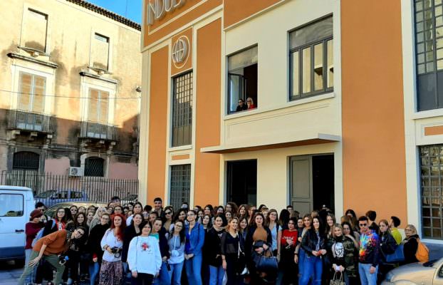 Accademia di Belle Arti di Catania, “restare nella propria terra non è una sconfitta”: dibattito sulle opportunità lavorative con gli studenti