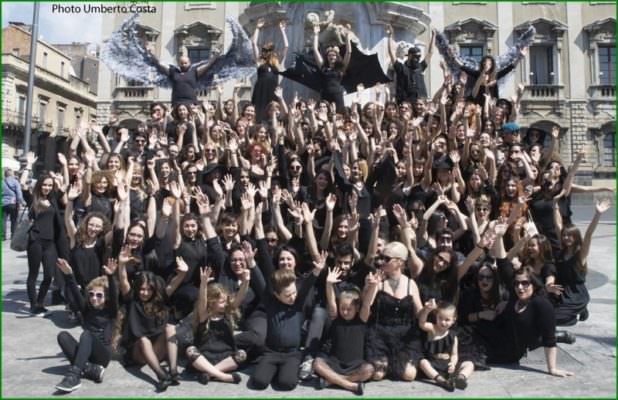 Liliana Nigro e i suoi studenti incontrano la stilista Luciana Cavalli