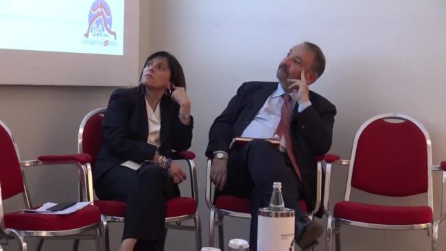 Gli italiani si fidano delle farmacie