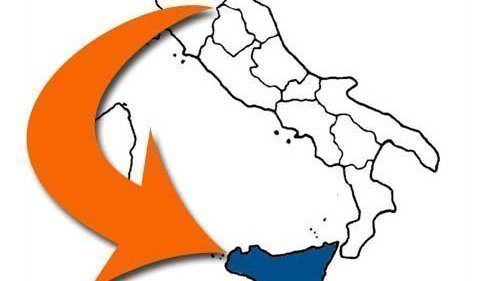 Rincaro biglietti aerei, online una petizione per dire basta. “Fuori da ogni logica pagare 500 euro”