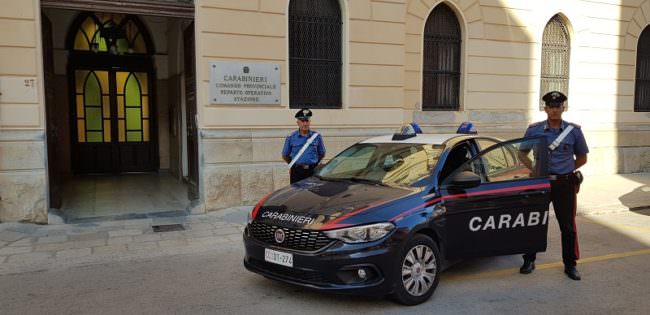 Coltello in mano e minacce, rapina prostituta con la scusa di fare sesso: arrestato Vito Cicala