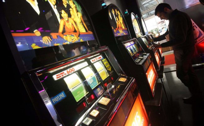 Il sodalizio con il clan Trovato, la violenza e il monopolio nel settore del gioco d’azzardo: sequestro da 10 milioni di euro a imprenditore