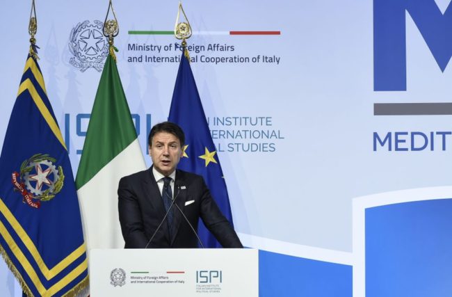 LIBIA, CONTE CHIUDE A INTERVENTO MILITARE E INVOCA IMPEGNO EUROPA