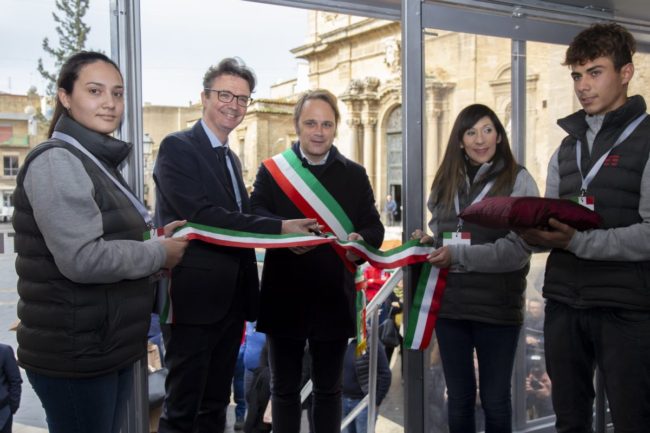 TAPPA A NISCEMI PER L'OPERAZIONE “RISORGIMENTO DIGITALE”