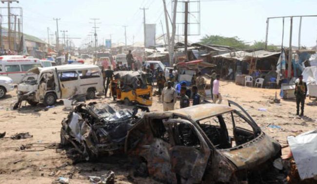 SOMALIA, ATTENTATO KAMIKAZE CON AUTOBOMBA A MOGADISCIO