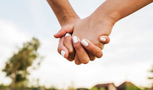 Fuga d’amore dalla Francia verso la Sicilia, rintracciate le due minorenni scappate di casa