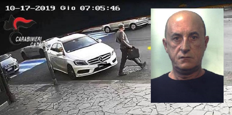 Furti nel Catanese, 55enne sbloccava la chiusura centralizzata delle auto e ne rubava il contenuto: arrestato