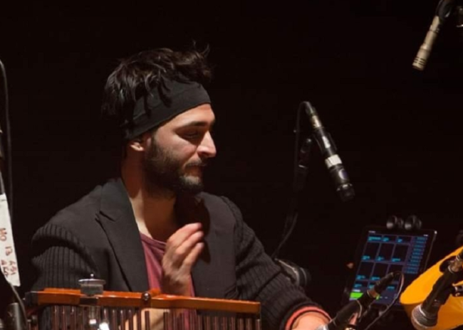 Schianto fatale sulla A20: palloncini bianchi, lacrime e musica per la prematura scomparsa di Claudio Paci