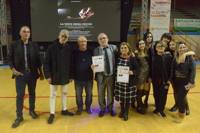Primo premio giornalistico “Nadia Toffa” a Pietro Crisafulli: “Lotterò per avere giustizia per mio figlio Mimmo”