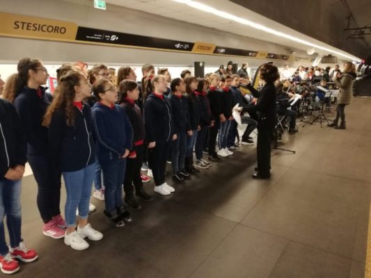 Natale 2019, l’I.O.S. “Musco” di Catania partecipa all’iniziativa “Suoni in metro”