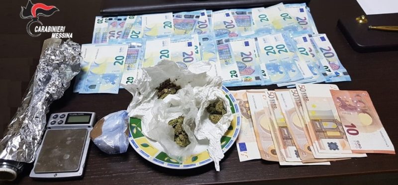 Uomo sorpreso con cocaina e marijuana in casa: scatta l’arresto dei carabinieri