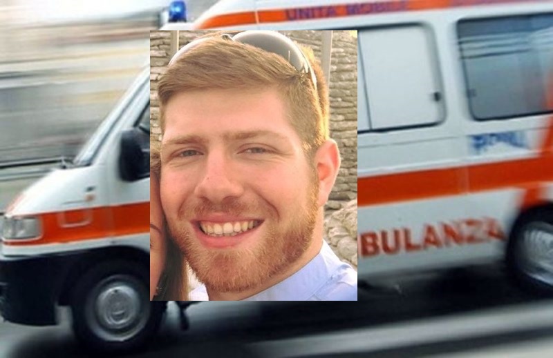 Terribile scontro tra 2 auto nella notte di Natale: la vittima è il 22enne Vincenzo Memola, 4 feriti