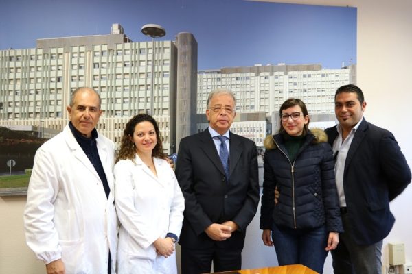 Ospedale Cannizzaro, paziente guarisce e ringrazia i medici donando dieci televisori al reparto