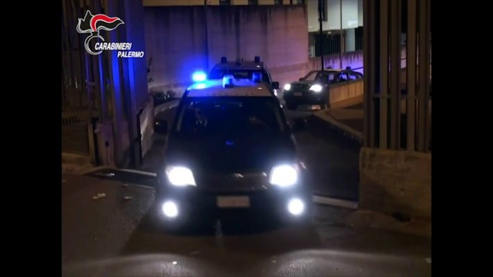 Corruzione pubblica, blitz al Comune di Casteldaccia: in manette sindaco, vicesindaco e assessore – VIDEO